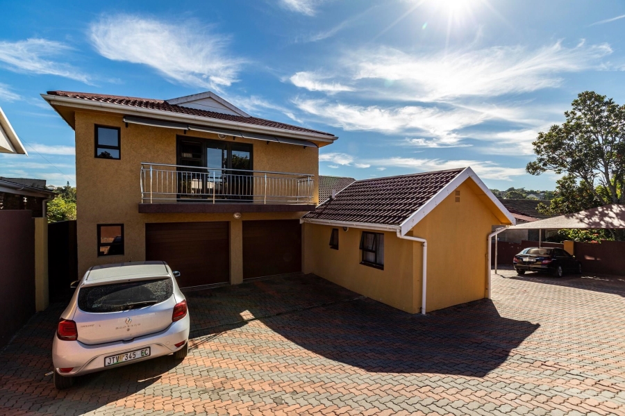 5 Bedroom Property for Sale in Amalinda North Eastern Cape